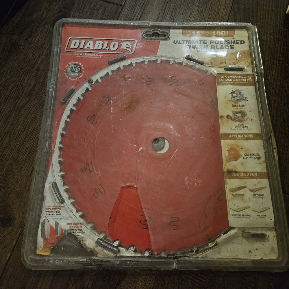 Diablo D12100X 12" 100 Tooth Ultimate Finish Miter Saw Blade Damaged Packaging. 